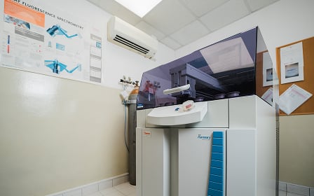 Spektrometer pro chemickou analýzu